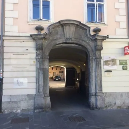 Harmony Gallery Apartment