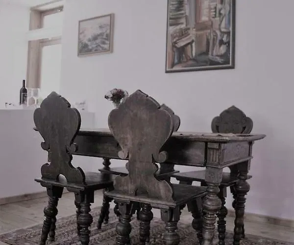 Harmony Gallery Apartment